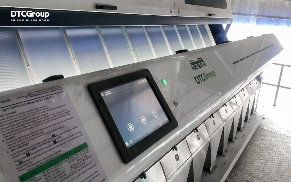 Dự án Máy tách màu gạo SC640