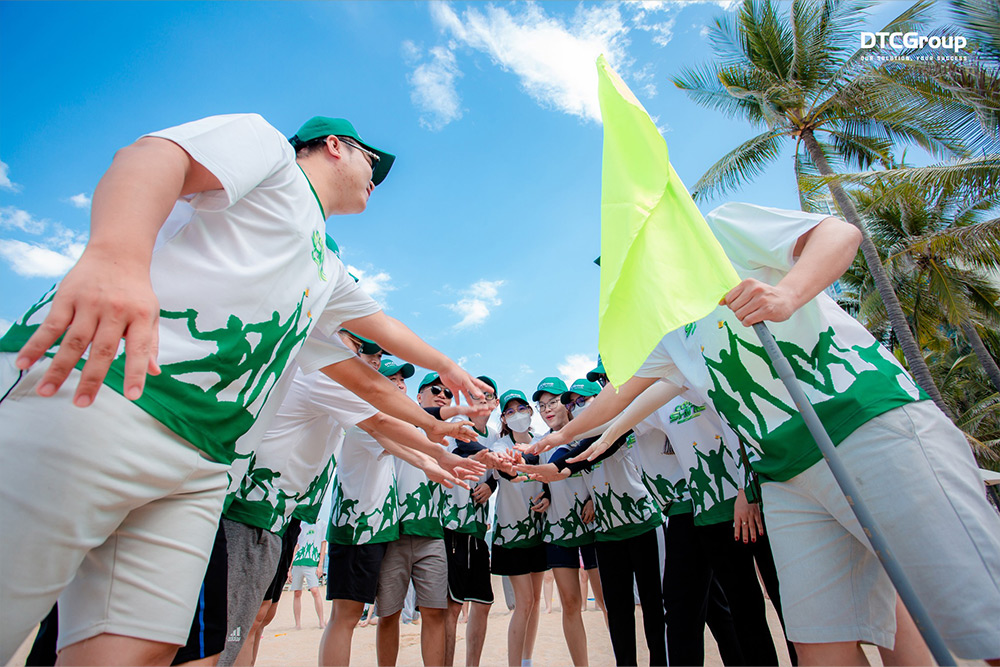 Các trò chơi giúp mọi người sát lại gần nhau hơn