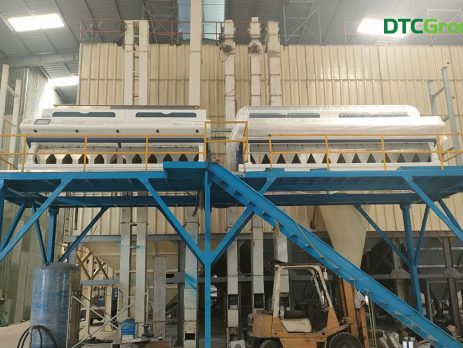 Máy tách màu gạo SC16 có khả năng nhận dạng & phân loại các vật liệu bị đổi màu cực kỳ nhạy bén.