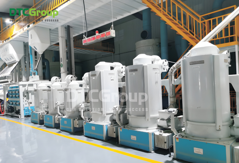 Các nhà máy nên vệ sinh thường xuyên giúp đảm bảo máy hoạt động tốt