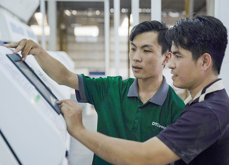 Đào tạo và hướng dẫn khách hàng khâu sử dụng máy